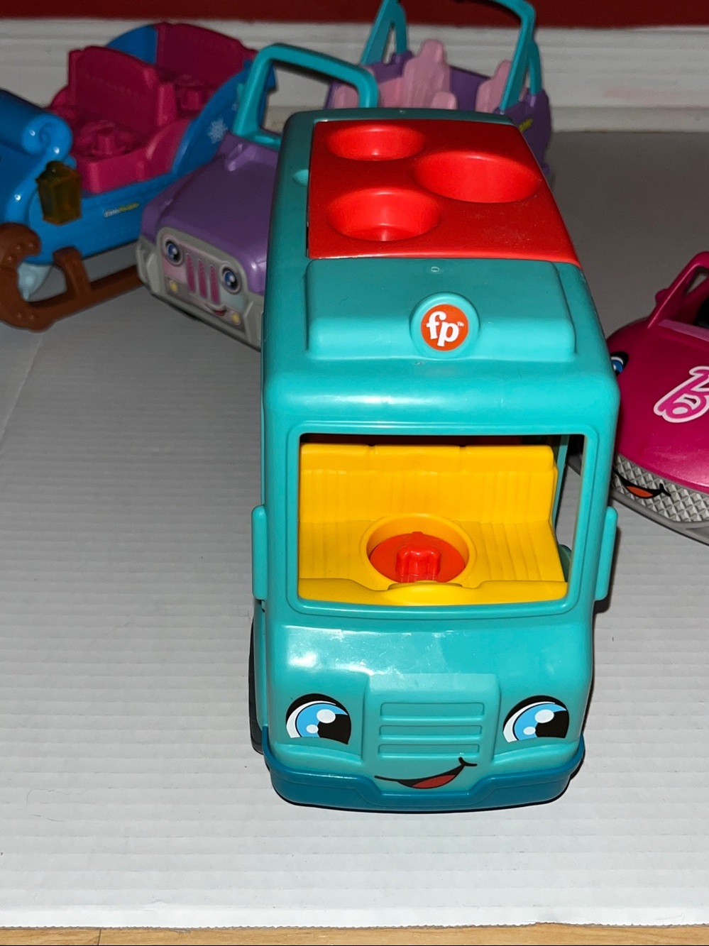 Little people Cars convertible & Jeep Barbie Taco truck 2 Sleigh Frozen Princess - Picture 9 of 16